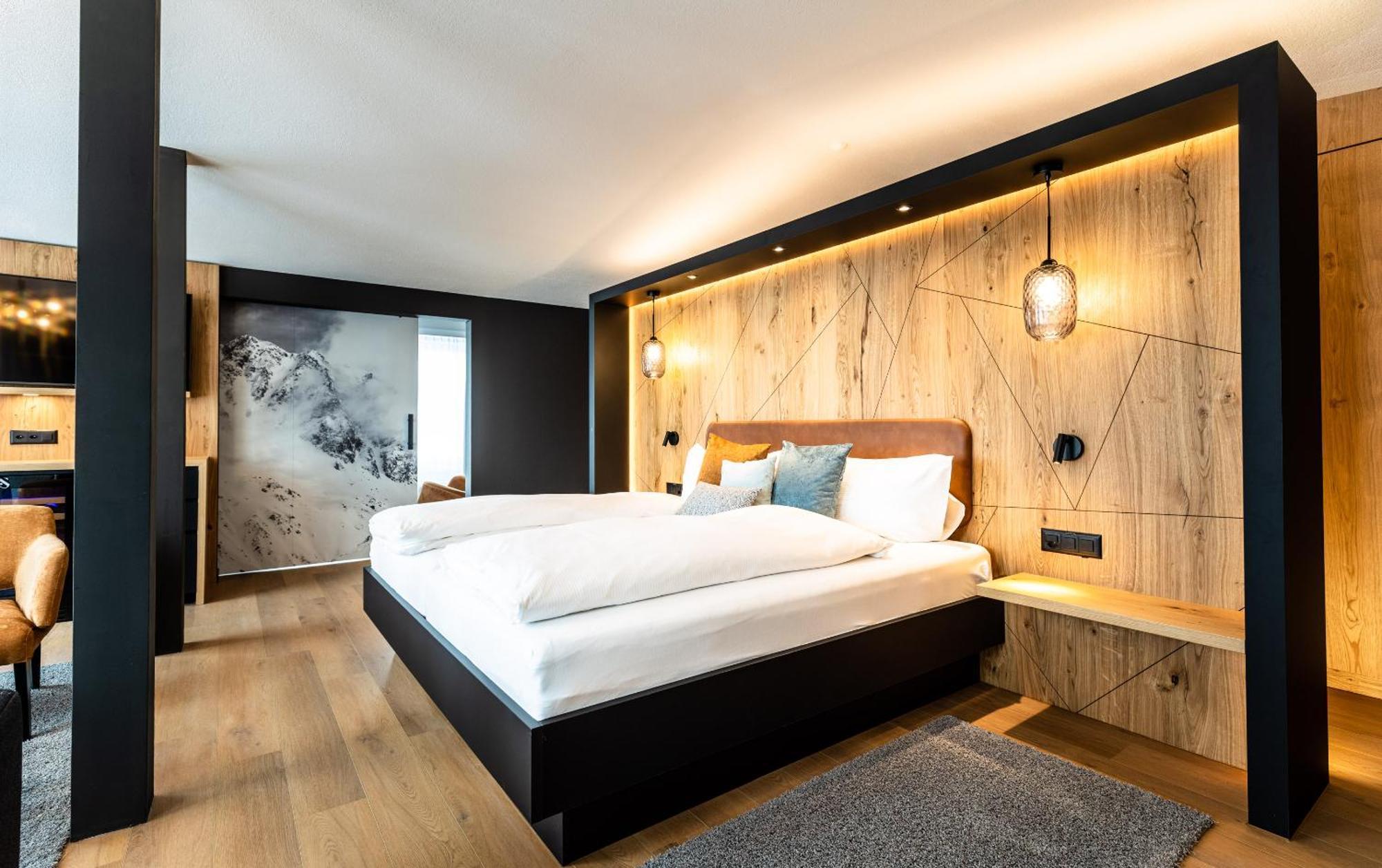 Piz Badus Hotel *